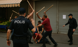 Alanya Cuma Pazarı’nda Sopalı Kavga: 4 Yaralı, İki Dükkan Mühürlendi
