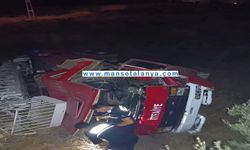 Yangın Bölgesinde Talihsiz Kaza: Antalya İtfaiye Aracı Devrildi