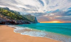 Alanya’da güneşlenirken fenalaştı, kurtarılamadı