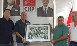 “Bir Zamanlar Kandemir’e Görevden Alınma Yazısını Gönderen Baykal, Bugün Tabloyla Geri Döndü”