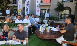 Güneşlenirken Kod, Yüzerken Mail: Dijital Göçebeler Alanya’da