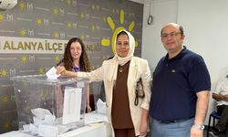 İYİ Parti Alanya’da Kongre Coşkusu: Yeni Yönetim Belli Oldu