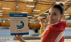 "Genç Akademisyenden Buz Pateni Başarısı: ALKÜ Camiasını Gururlandırdı!"