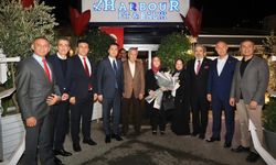 Arınç, Alanyalı Annesinin Memleketinde Öğretmenlerle Buluştu