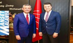 Kurultay Sonrası Alanya’dan Net Mesaj: İktidar İçin Yürüyoruz! Özçelik: ‘Aydınlık Yarınlar İçin Hep Birlikte Çalışacağız