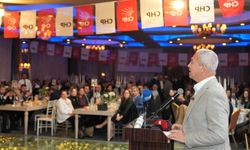 Beyaz Gömlek Mesajı Salonu Ayağa Kaldırdı: Özçelik’ten Rakamlarla Hesap