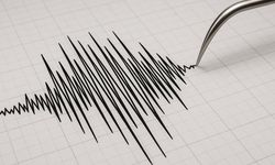 Antalya Geceye Depremle Uyandı: Valilikten İlk Açıklama