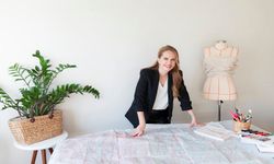 Pantone Her Yıl Rengi Açıklıyor, Ama Sokak Başka Bir Hikâye Yazıyor