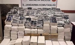 Alanya’da Kaçakçılığa Darbe: Binlerce Güneş Gözlüğü Ele Geçirildi