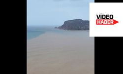 Alanya’da Denizin Rengi İkiye Bölündü: Yarısı Mavi, Yarısı Çamur