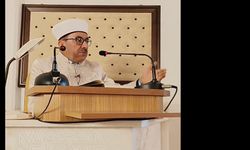 Alanya’da İlk Teravihte Müftü Seven Cemaate Hitap Etti