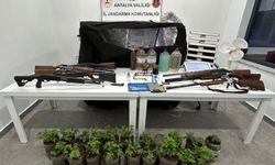 Jandarmadan Alanya’da Dev Operasyon: Evden Cephanelik ve Uyuşturucu Çıktı