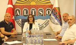 ALTSO Başkan Yardımcısı Yakut Benal’a Oda Önünde Araç Çarptı