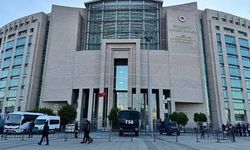 • Hüseyin Gümrükçüler ve Hüsamettin Akyüz Adliyede