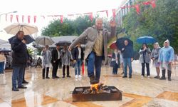 Başkan Çağla Peşindeydi, Ağaç Pes Ettirdi! Çağla Sevdası Yere Düşürdü