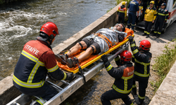 Alanya’da Çaya Düşen Vatandaş İçin Seferberlik