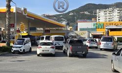 Ortadoğu Gerilimi Pompaya Yansıdı: Alanya’da Akaryakıt Kuyrukları Oluştu