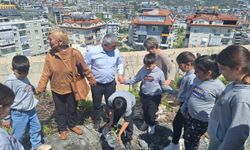 ALÇED’DEN GELECEĞE NEFES: KEÇİBOYNUZU FİDANLARI ÇOCUKLARLA TOPRAKLA BULUŞTU