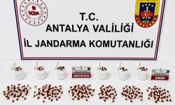 Alanya’da Uyuşturucu Operasyonu: Binlerce Hap ve Kokain Ele Geçirildi
