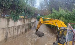 ALANYA’DA ASFALT, DERE TEMİZLİĞİ VE HEYELAN MESAİSİ! “24 SAAT SAHADAYDIK”