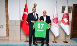 Alanyalı Antalya Cumhuriyet Başsavcısı’na Alanyaspor’dan Ziyaret