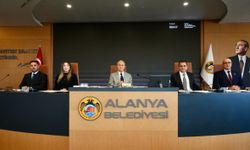 Özçelik Duyurdu: Mahmutlar Atatürk Caddesi Baştan Aşağı Yenileniyor