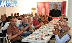 Başkan Özçelik Taksicileri Dinledi: "Memnuniyet Önceliğimiz"