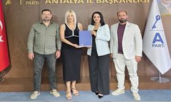 Anahtar Parti Alanya Kadın Kolları Başkanlığı’na Hacer Çalış Atandı