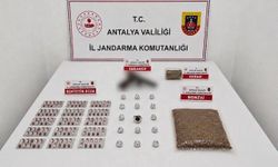 Jandarma Baskınında Uyuşturucu, Hap ve Silah Bulundu