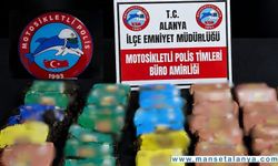 Alanya’da Şüpheli Motosiklete Operasyon: 4 Kilodan Fazla Uyuşturucu Ele Geçirildi