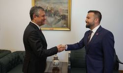 Gazipaşa CHP’de Özgür Özel Hareketliliği: İlçe Başkanı istifa etti