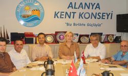 Alanya'da Turizm Zirvesi: Masadaki Gündem Fiyatlar, Hizmet ve Memnuniyet