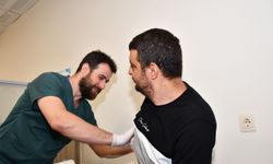 ALANYA’DA NEFES KESEN OPERASYON! 13 SANTİMETRELİK KİTLE BAŞARIYLA ÇIKARILDI