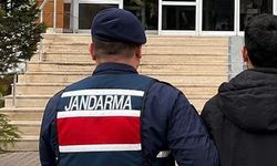Alanya’da “Dur” ihtarına uymadı, kaçarken polise silah çekti