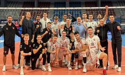 Adrenalin Tutkunlarına Alanya Usulü Voleybol: İlk 2 Set Dram, Son 3 Set Zafer!