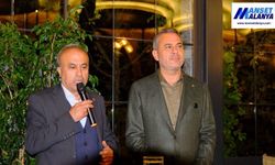 ALANYA’DA MUHTARLAR SOFRASI KURULDU: GÜNDEMDE MAHALLELERİN DERTLERİ VAR!