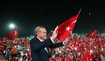 ALANYA AK PARTİDE SEVİNÇ GÖSTERİLERİ BAŞLADI