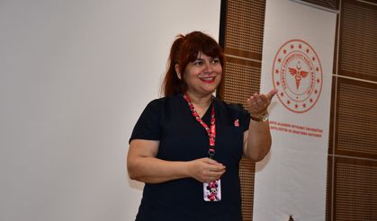 Bu Hastanede Mikroplara Geçit Yok: Öğrencilere Enfeksiyon Eğitimi