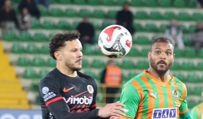 Alanyaspor Evinde Takıldı