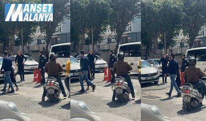 Kablonun Başında İki Polis, Binlerce Vicdanın Nöbetindeydi