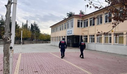 Okullarda Önlem Artırıldı: Alanya’da Polis ve Jandarma Sahada