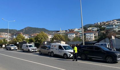 Alanya Çevre Yolunda yine aynı noktada kaza!