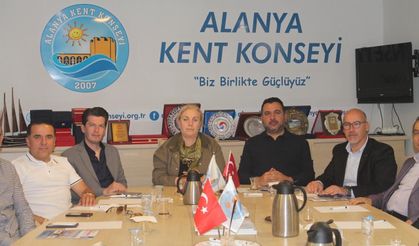 Alanya Turizminde 2026 Alarmı: “Güçlü Marka Ama Kırılgan Sezon”
