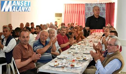 Başkan Özçelik Taksicileri Dinledi: "Memnuniyet Önceliğimiz"