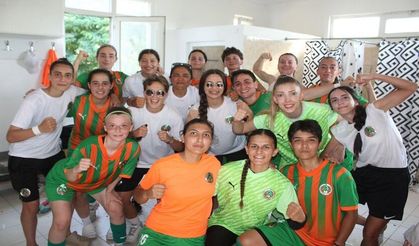 Alanyaspor’un Sultanları Durmadı: Gazipaşa Kartalları’na 13 Gollü Tarife