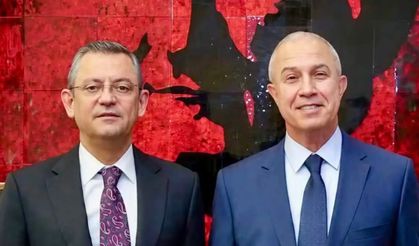 Başkan Özçelik ve Meclis Üyelerinden Tarihi Karar: Yolumuza "Yeni Parti" ile Devam Ediyoruz!