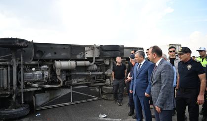 Alanya’ya Gelen Yolcu Otobüsü Devrildi! Vali Hulusi Şahin Kaza Yerinde