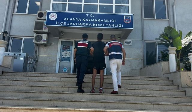 Alanya'da 40 Suçtan Aranan Şahıs Yakalandı