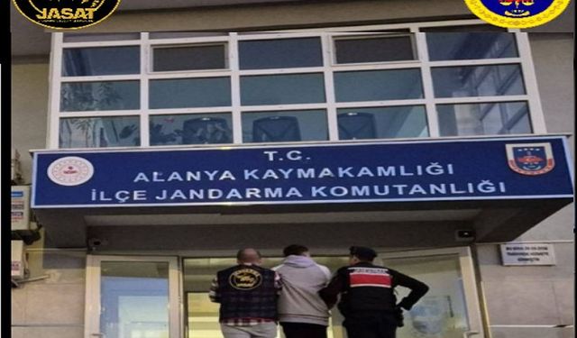 Jandarma Dedektifleri Alanya'da suçluları yakalıyor