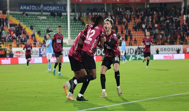 Alanyaspor Trabzonspor’u Mağlup Etti!